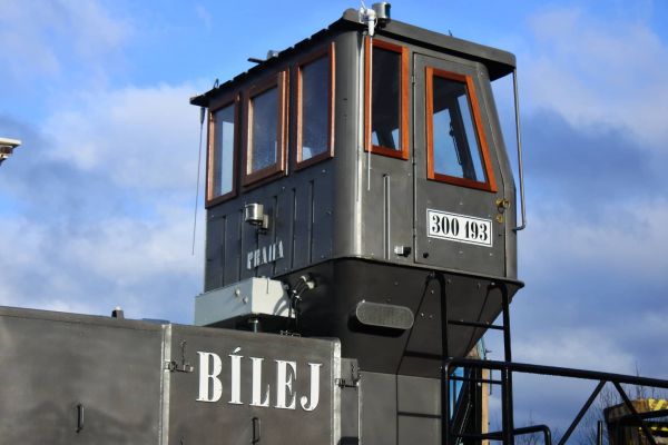 Remorkér TRD120 Bílej (10)