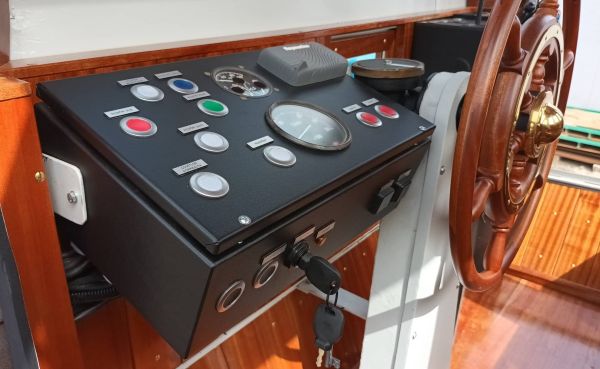 Remorkér TRD120 Bílej (5)