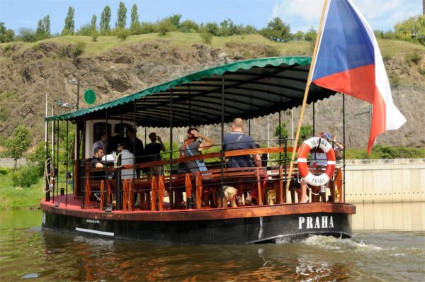 Převozní lodě typu Kazi (10)