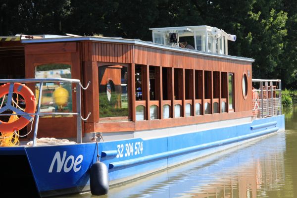 Osobní loď Noe (1)